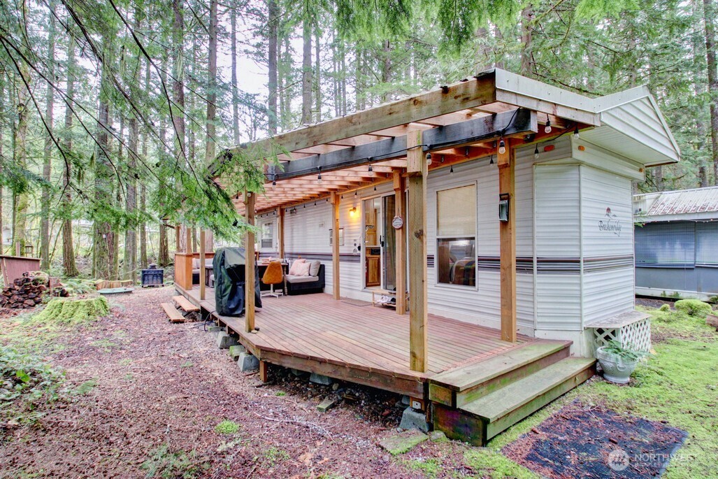 22 Wilderness Way , Deming, WA 98244
