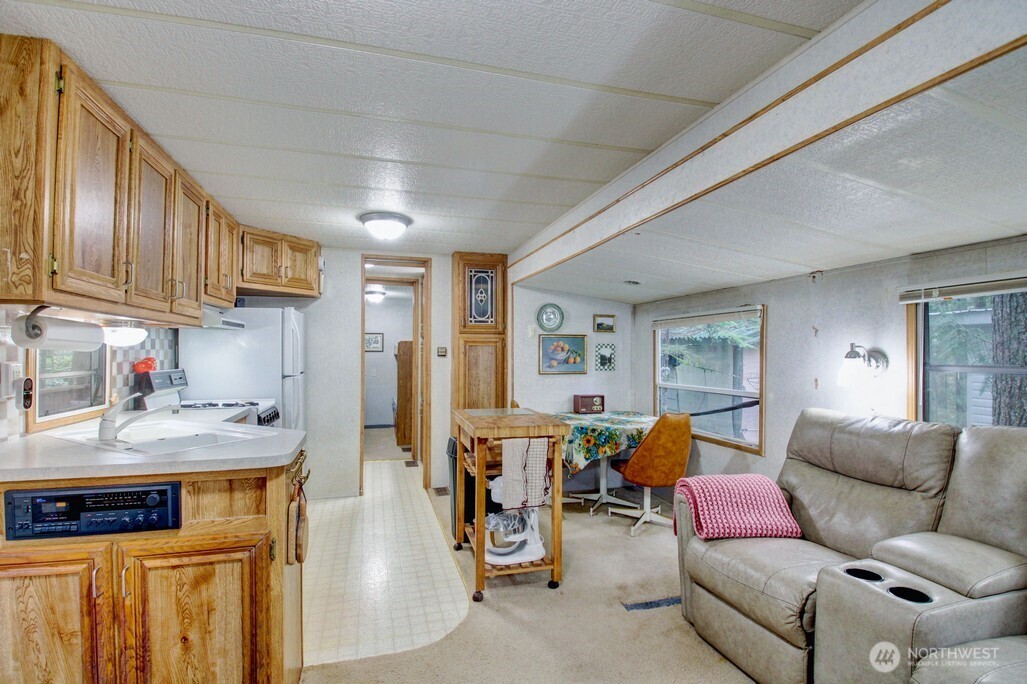 22 Wilderness Way , Deming, WA 98244