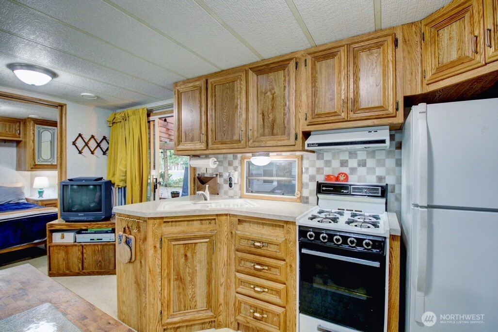 22 Wilderness Way , Deming, WA 98244
