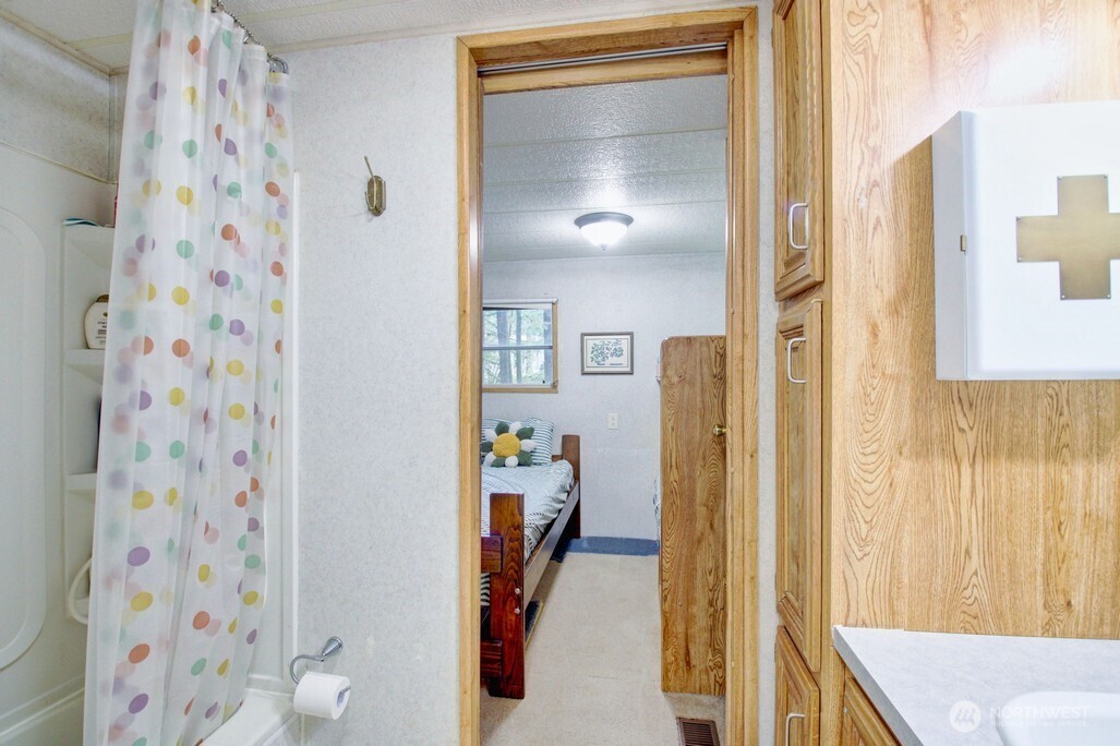 22 Wilderness Way , Deming, WA 98244