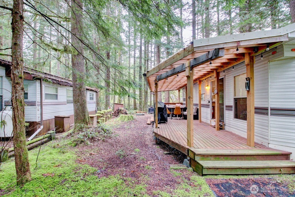 22 Wilderness Way , Deming, WA 98244