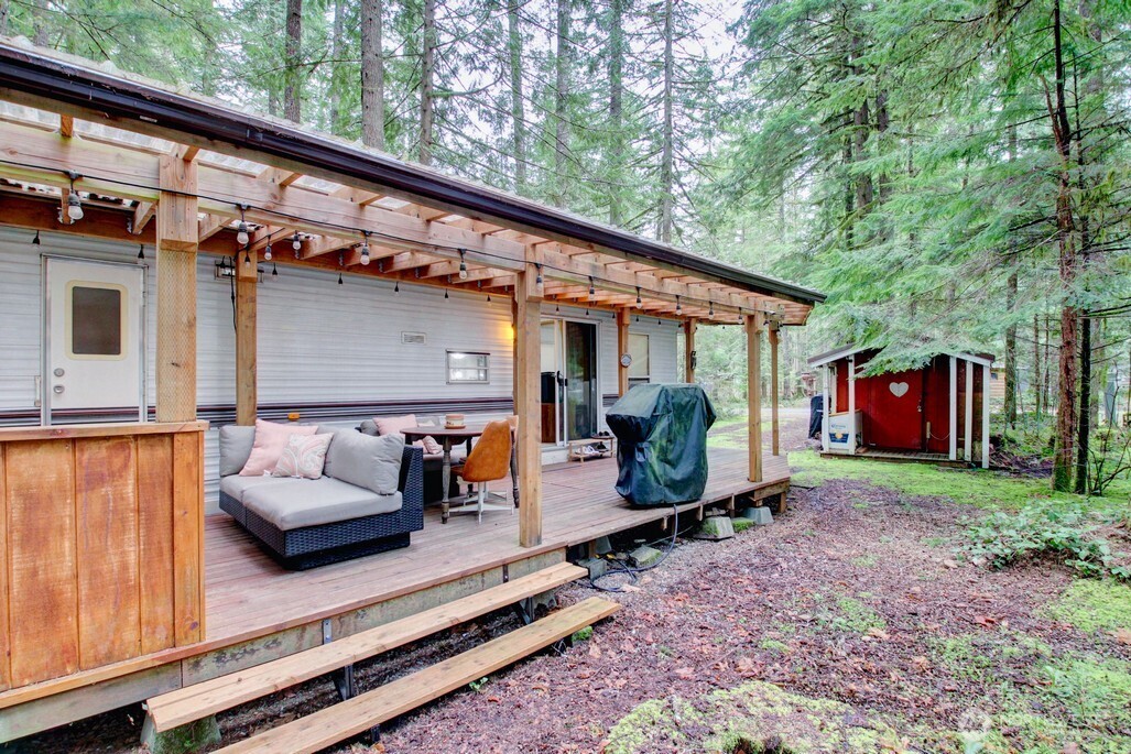22 Wilderness Way , Deming, WA 98244