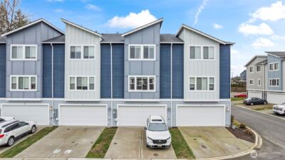 17411 118th Avenue Ct E #F, Puyallup, WA 98374
