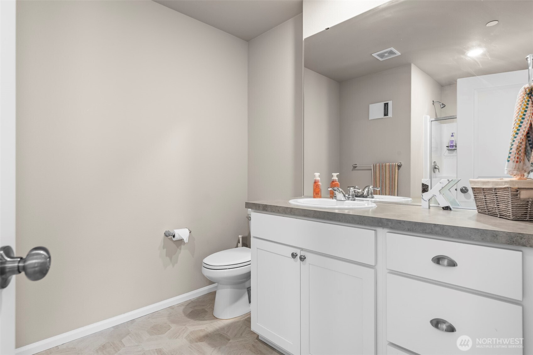 17411 118th Avenue Ct E #F, Puyallup, WA 98374