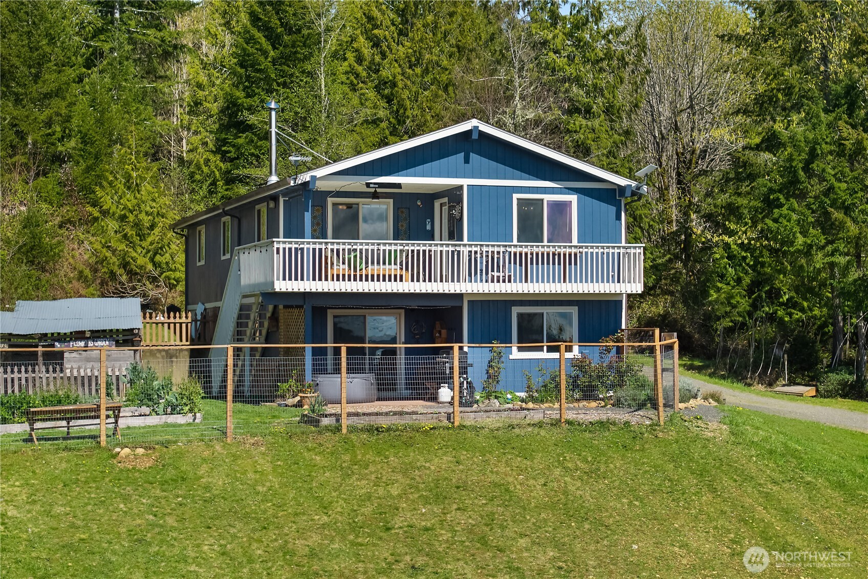 835 Pollock Drive , Brinnon, WA 98320