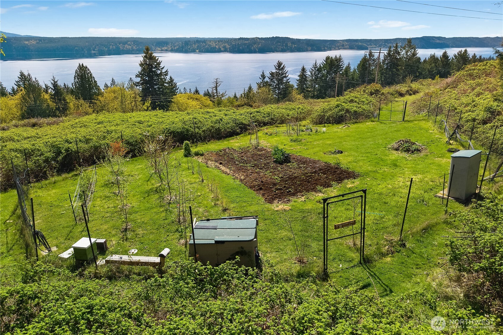 835 Pollock Drive , Brinnon, WA 98320