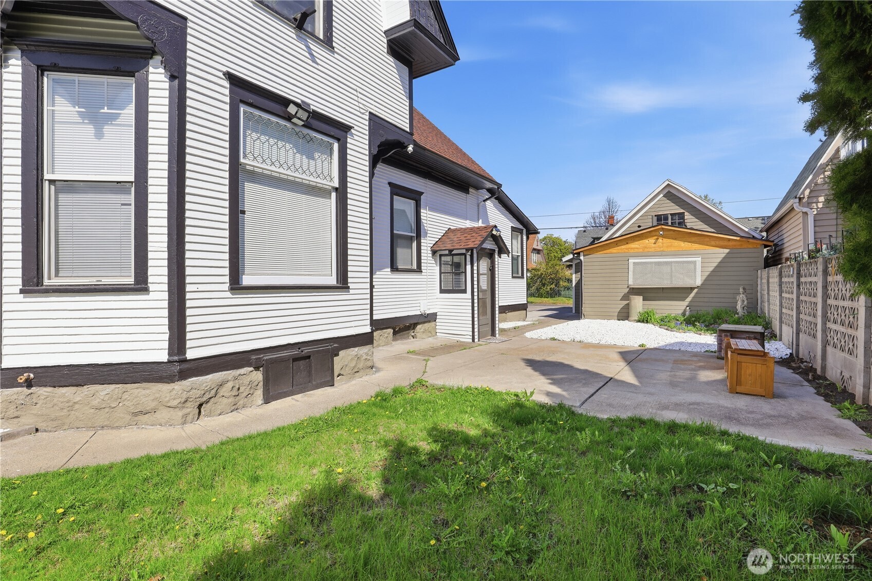 434 W Buckeye Avenue , Spokane, WA 99205