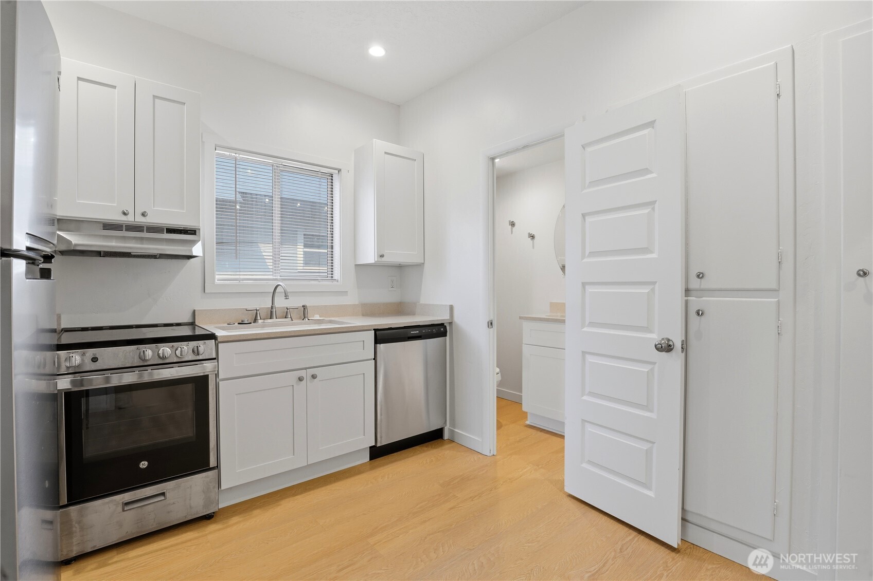 434 W Buckeye Avenue , Spokane, WA 99205