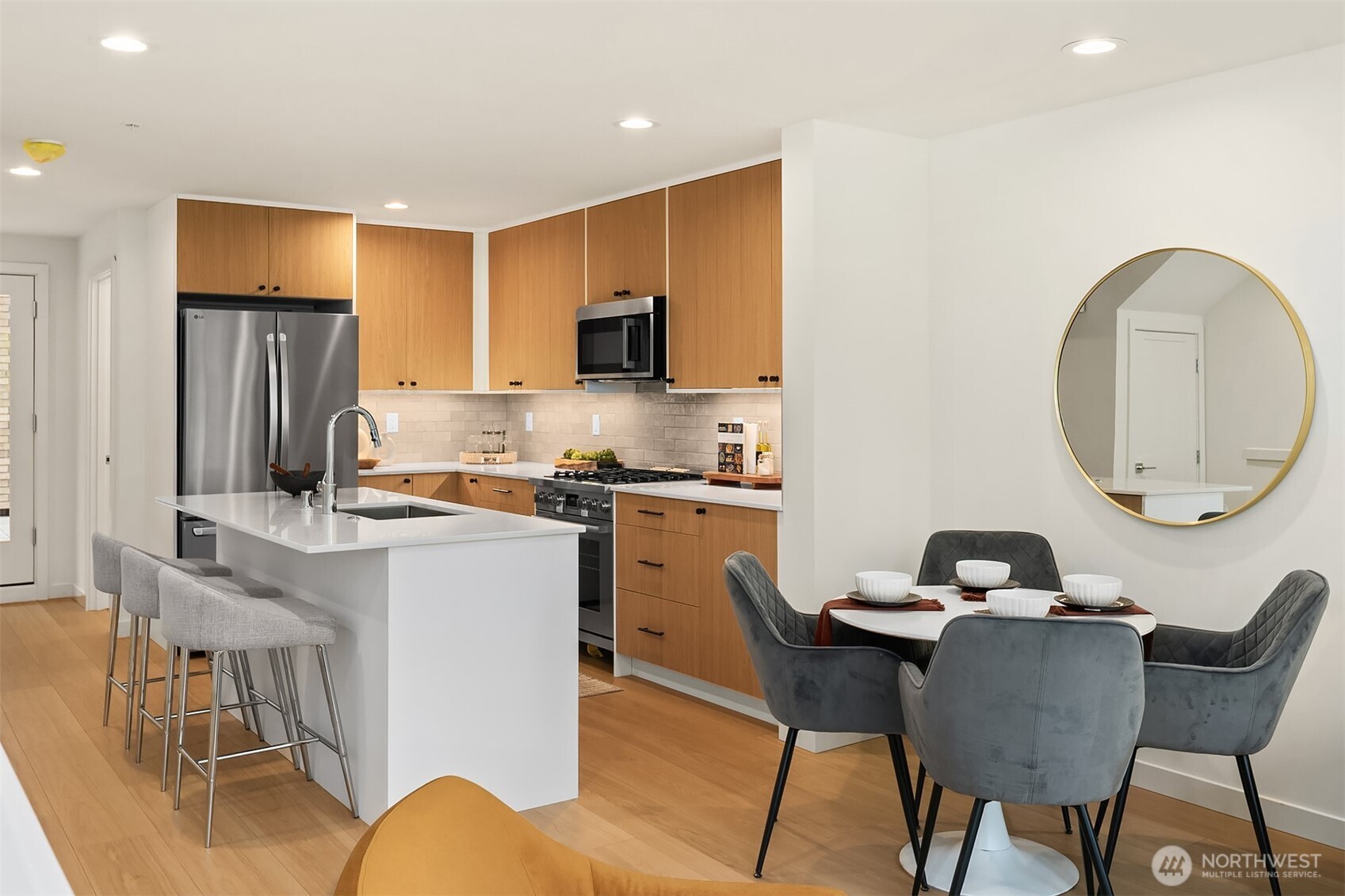 942 NW 54th Street , Seattle, WA 98107
