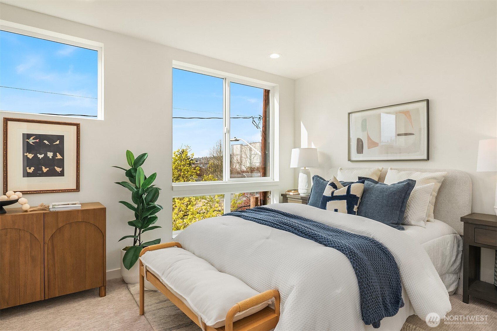942 NW 54th Street , Seattle, WA 98107