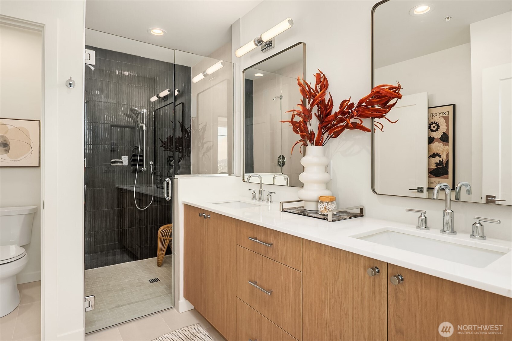 942 NW 54th Street , Seattle, WA 98107