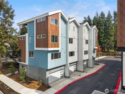 16015 SE 31st Lane , Bellevue, WA 98008