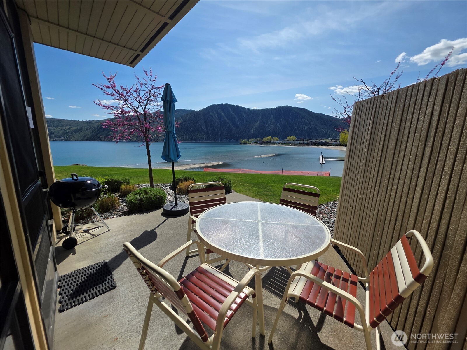 1 Nekquelekin 422-B , Manson, WA 98831