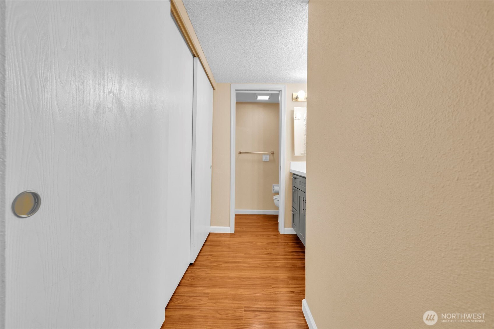 4717 W Lake Sammamish Pkwy SE #C305, Sammamish, WA 98027