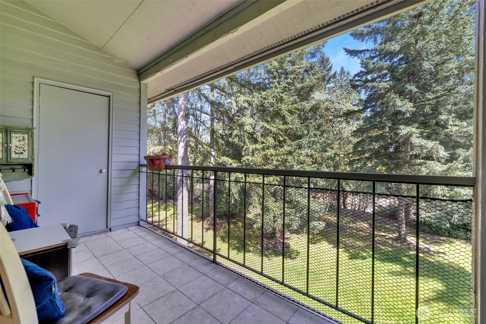 4717 W Lake Sammamish Pkwy SE #C305, Sammamish, WA 98027