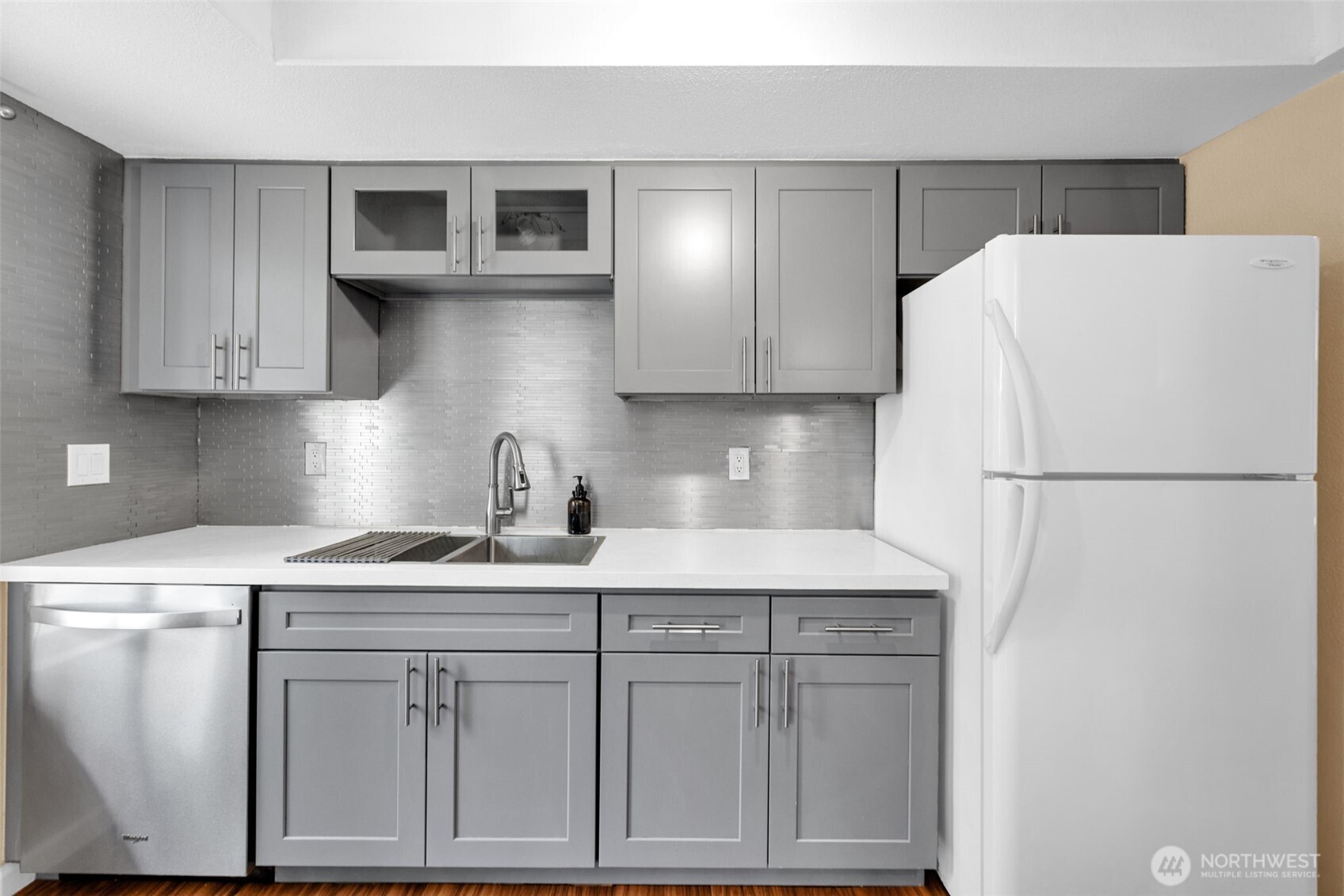 4717 W Lake Sammamish Pkwy SE #C305, Sammamish, WA 98027