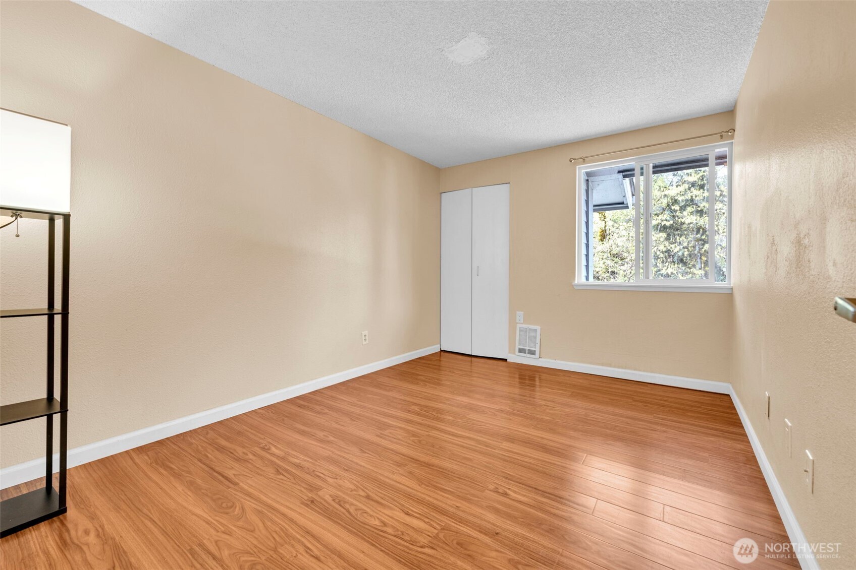 4717 W Lake Sammamish Pkwy SE #C305, Sammamish, WA 98027