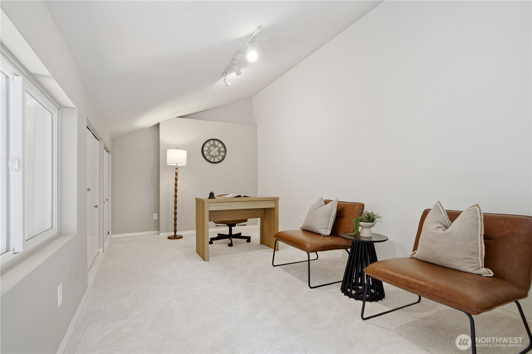 10013 NE 123rd Street #C, Kirkland, WA 98034