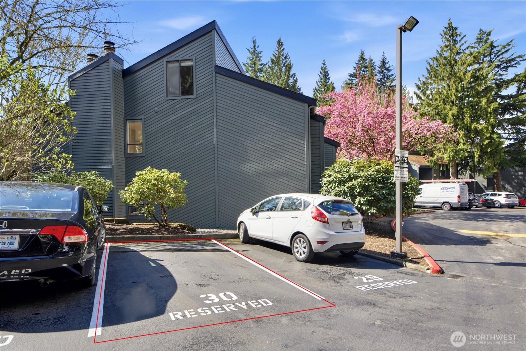 10013 NE 123rd Street #C, Kirkland, WA 98034
