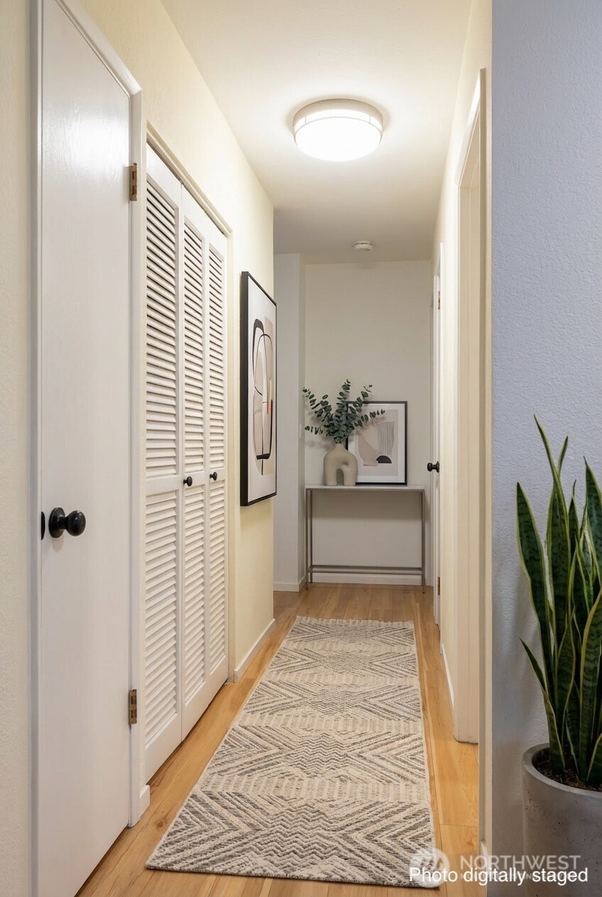 210 Boylston Avenue E #103, Seattle, WA 98102