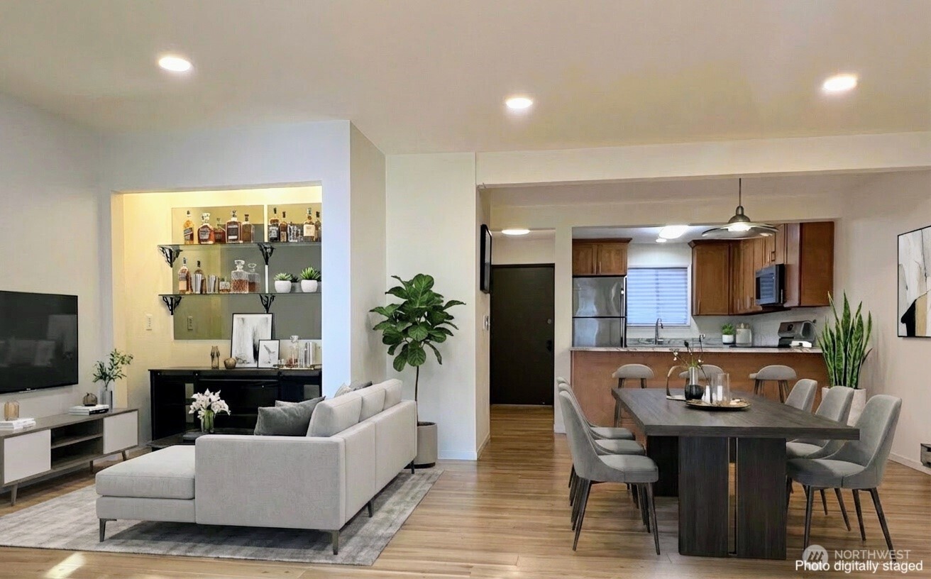 210 Boylston Avenue E #103, Seattle, WA 98102