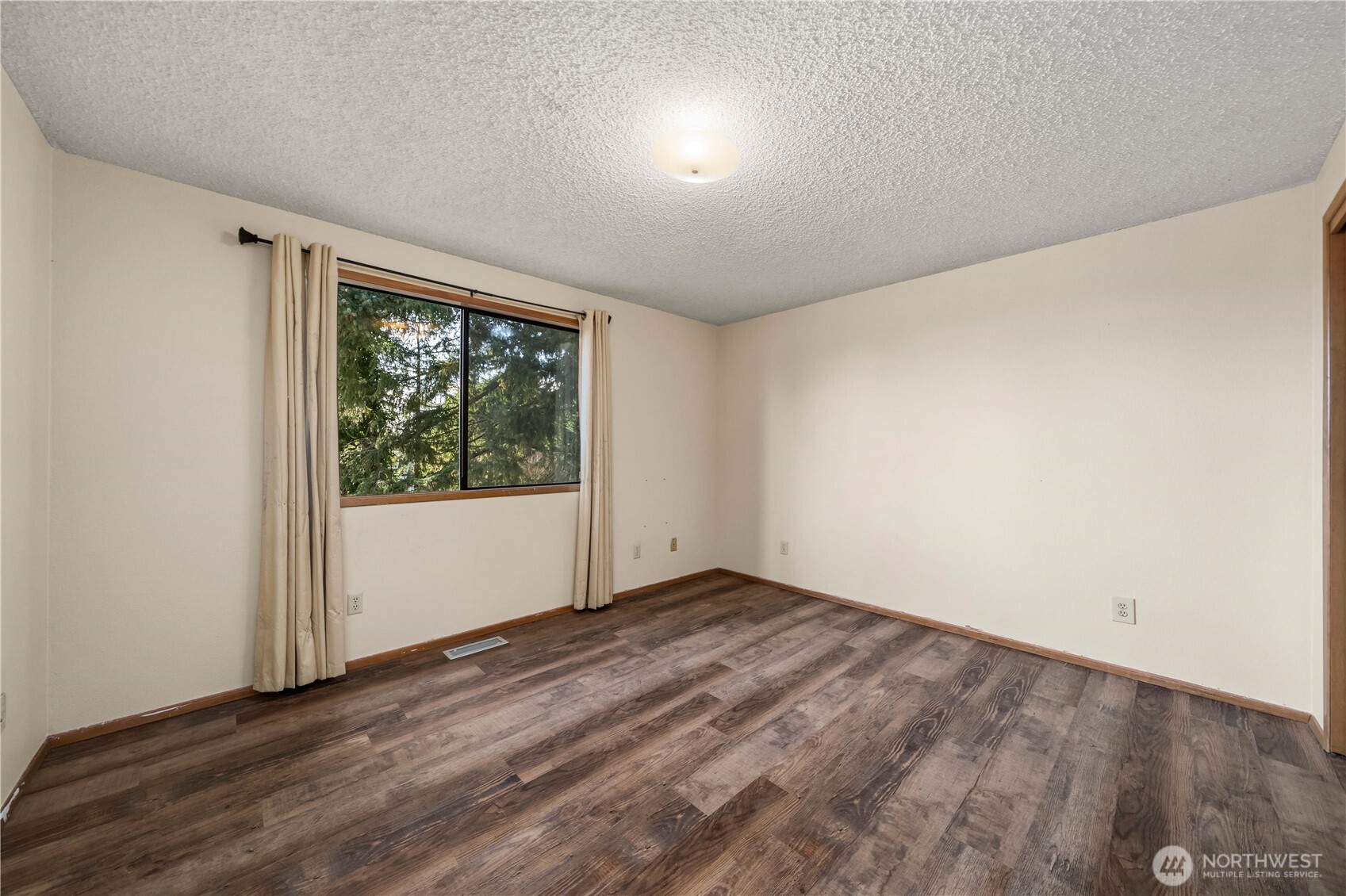 1705 Alder Street , Milton, WA 98354