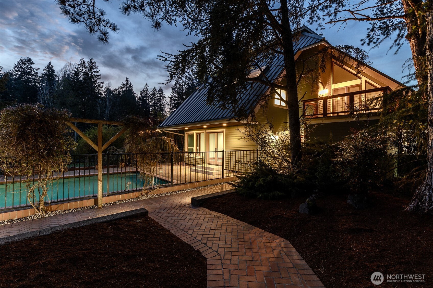1105 14th Avenue , Fox Island, WA 98333