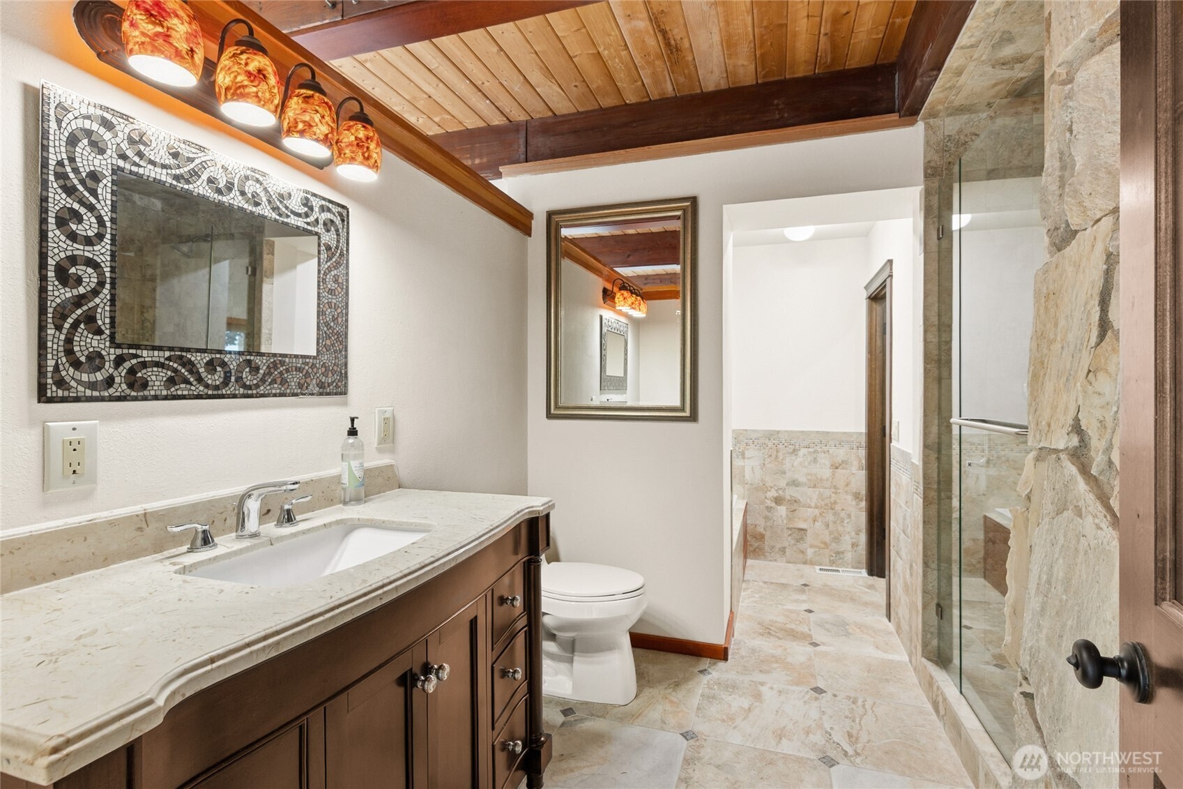 1105 14th Avenue , Fox Island, WA 98333