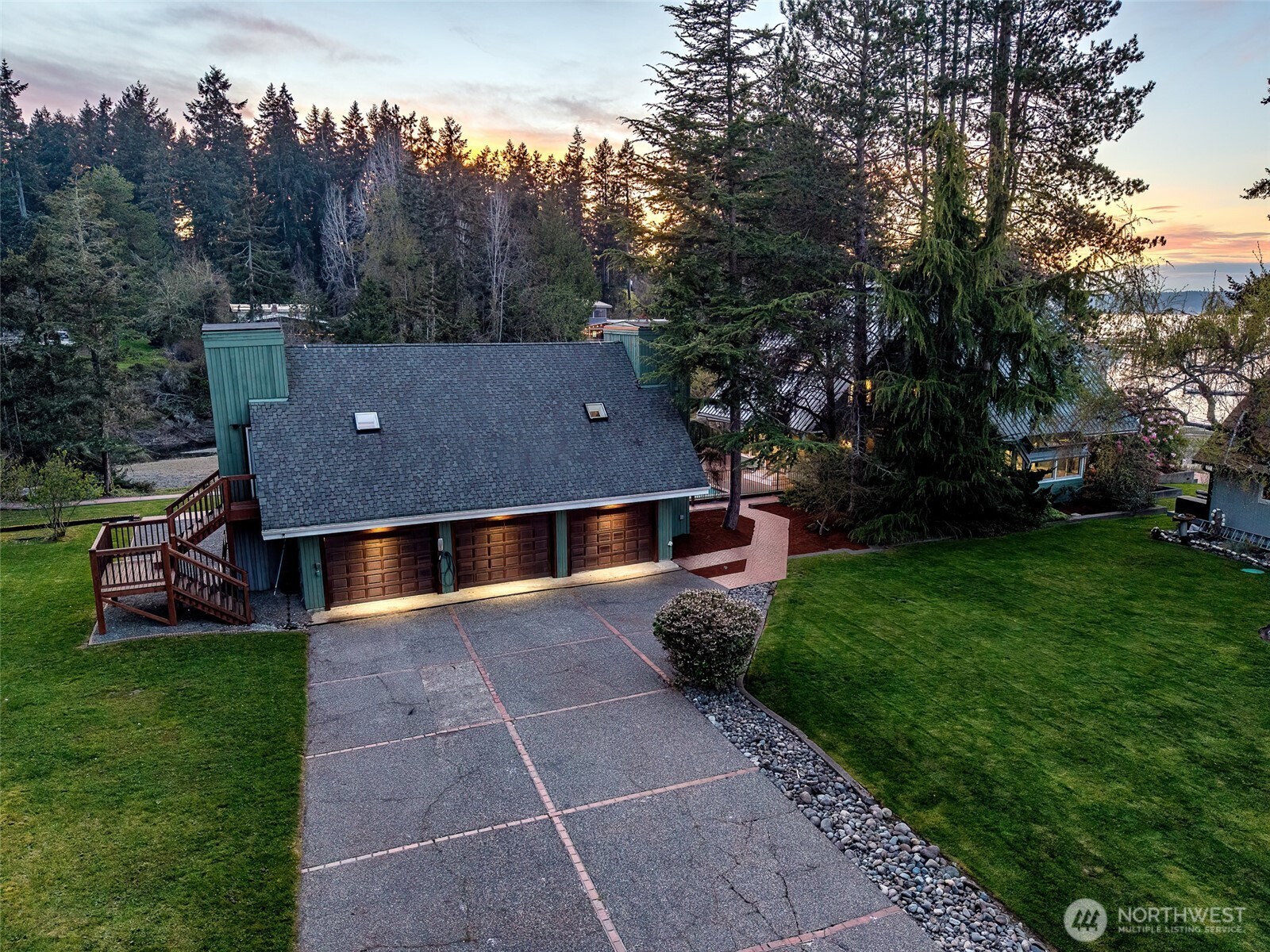 1105 14th Avenue , Fox Island, WA 98333