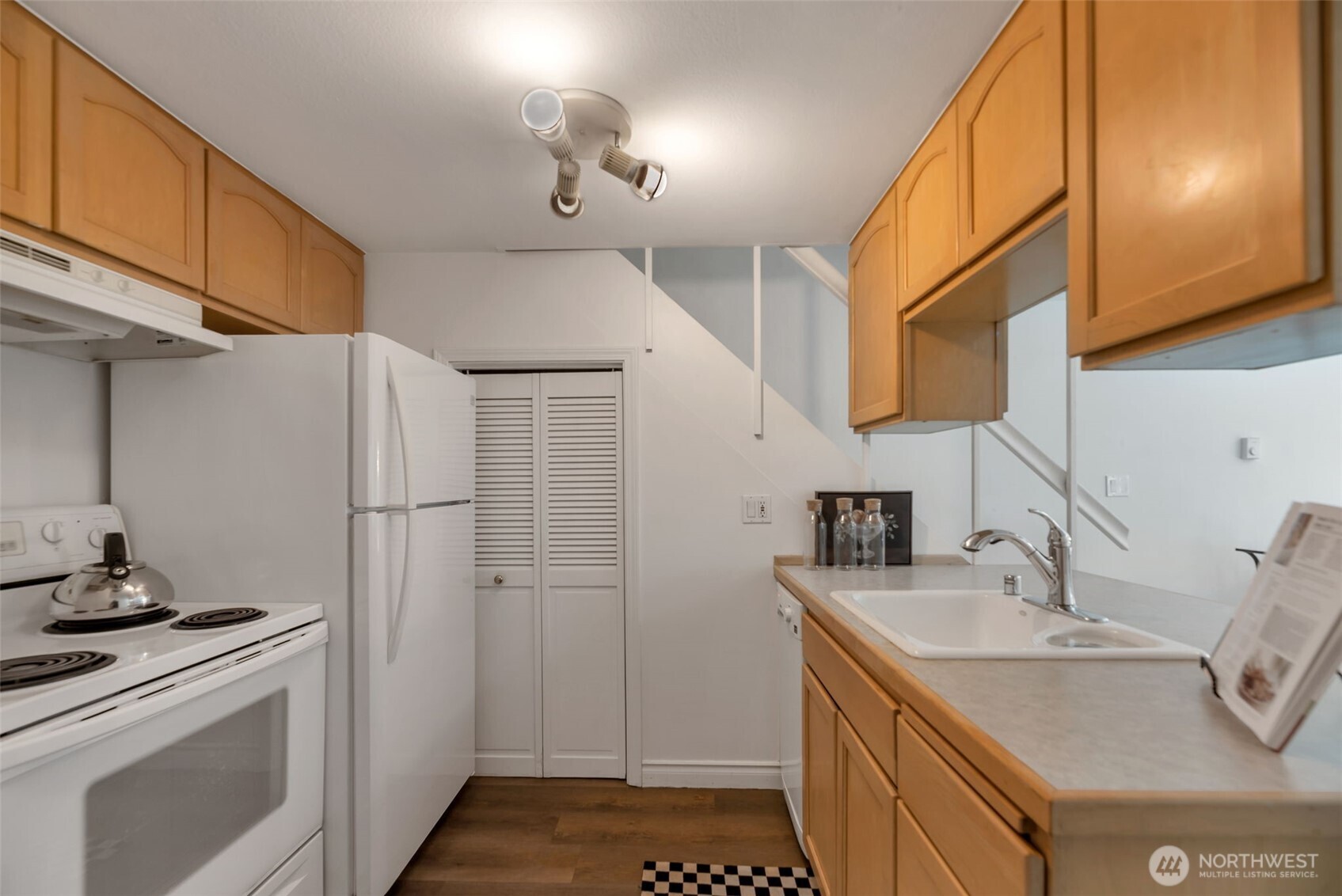 1000 Union Street N #110, Seattle, WA 98101-2699
