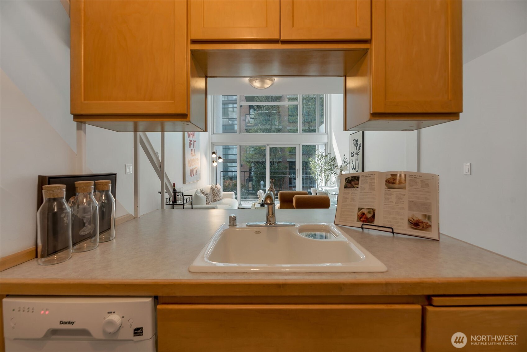 1000 Union Street N #110, Seattle, WA 98101-2699
