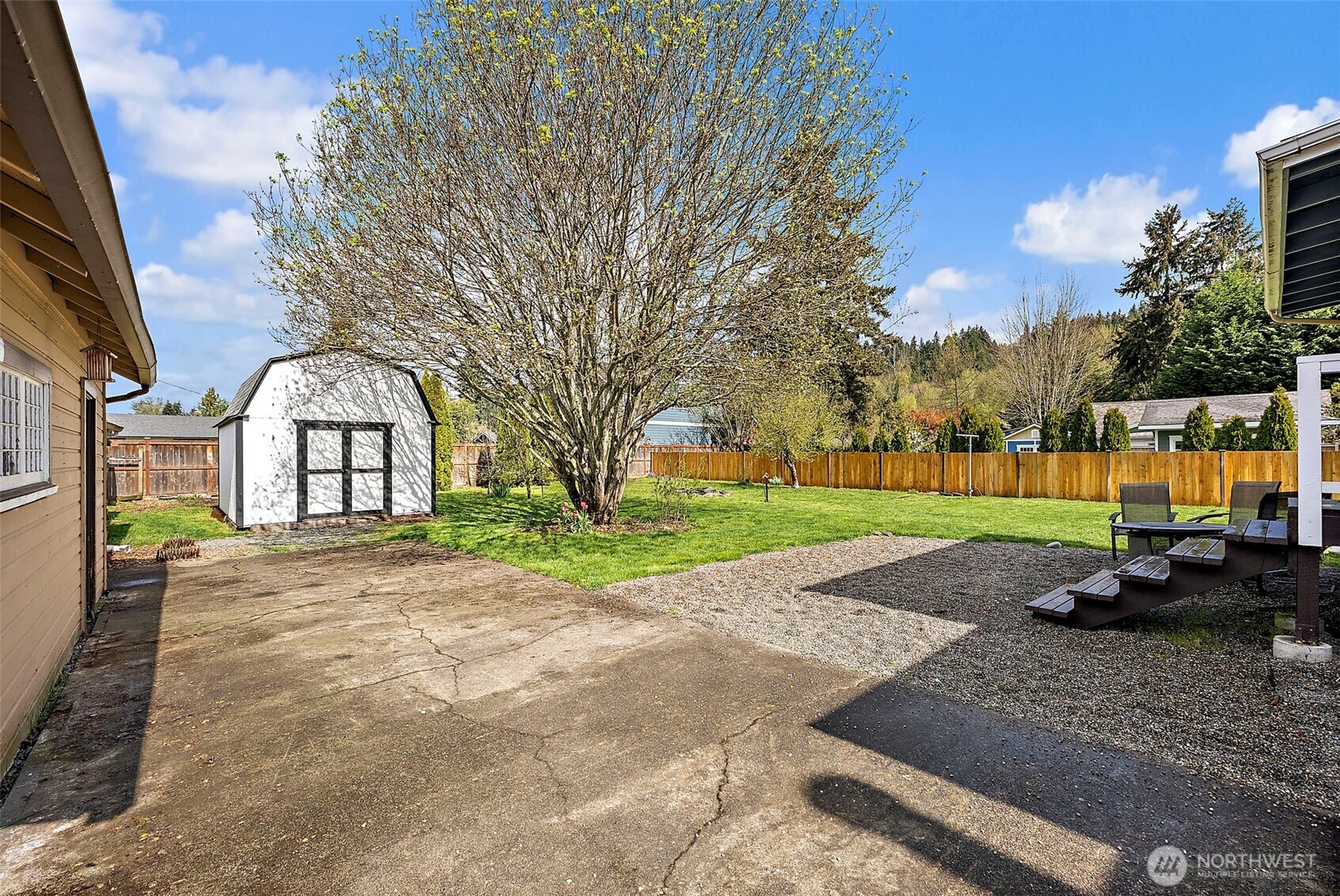 211 Calistoga Street E, Orting, WA 98360