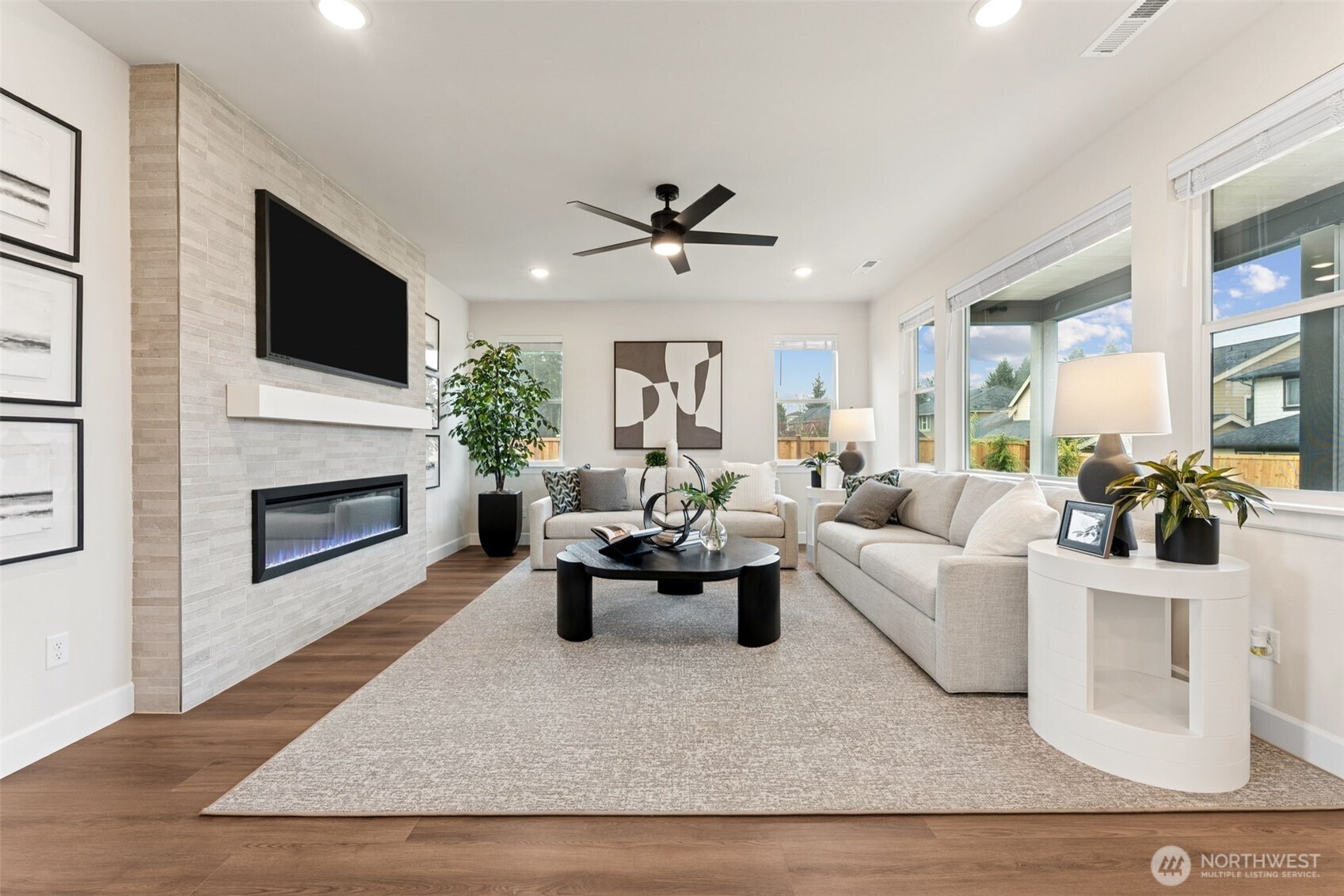 2220 Oak Court #1, Milton, WA 98354