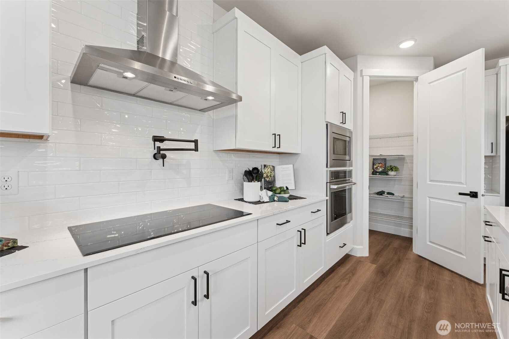 2220 Oak Court #1, Milton, WA 98354