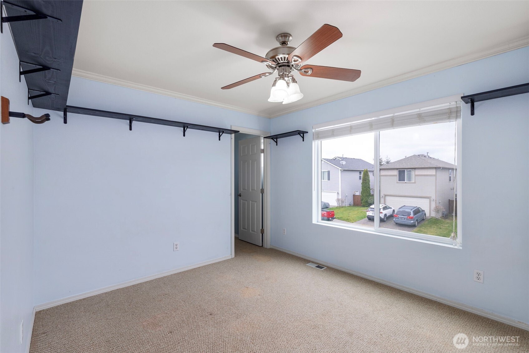 2178 SW Lazuli Street , Port Orchard, WA 98367