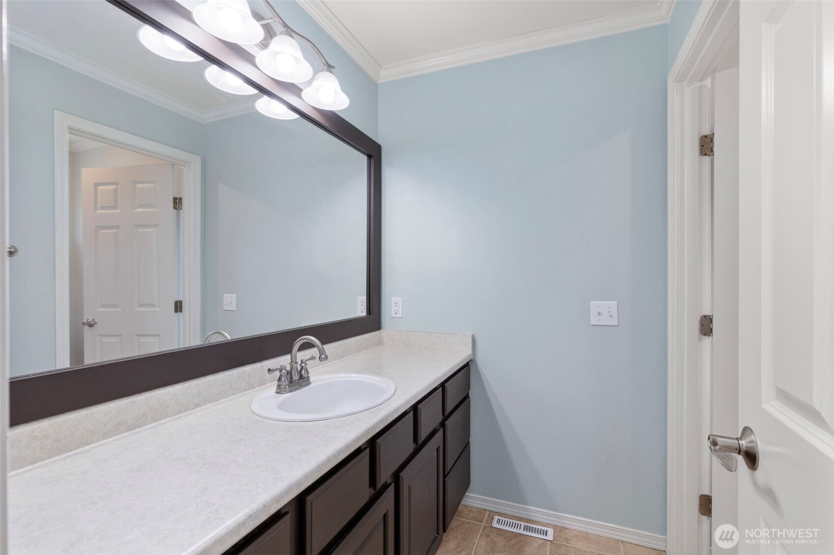 2178 SW Lazuli Street , Port Orchard, WA 98367