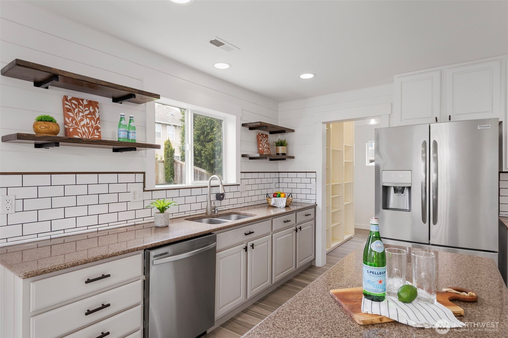2178 SW Lazuli Street , Port Orchard, WA 98367