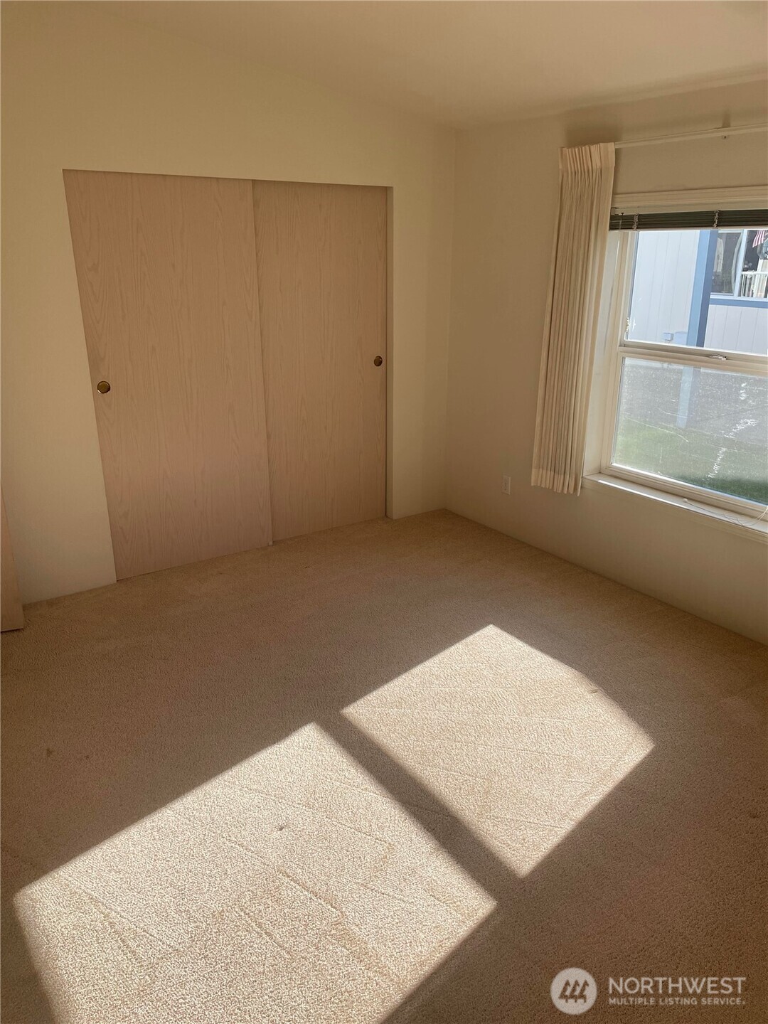 2610 E Section Street #16, Mount Vernon, WA 98274