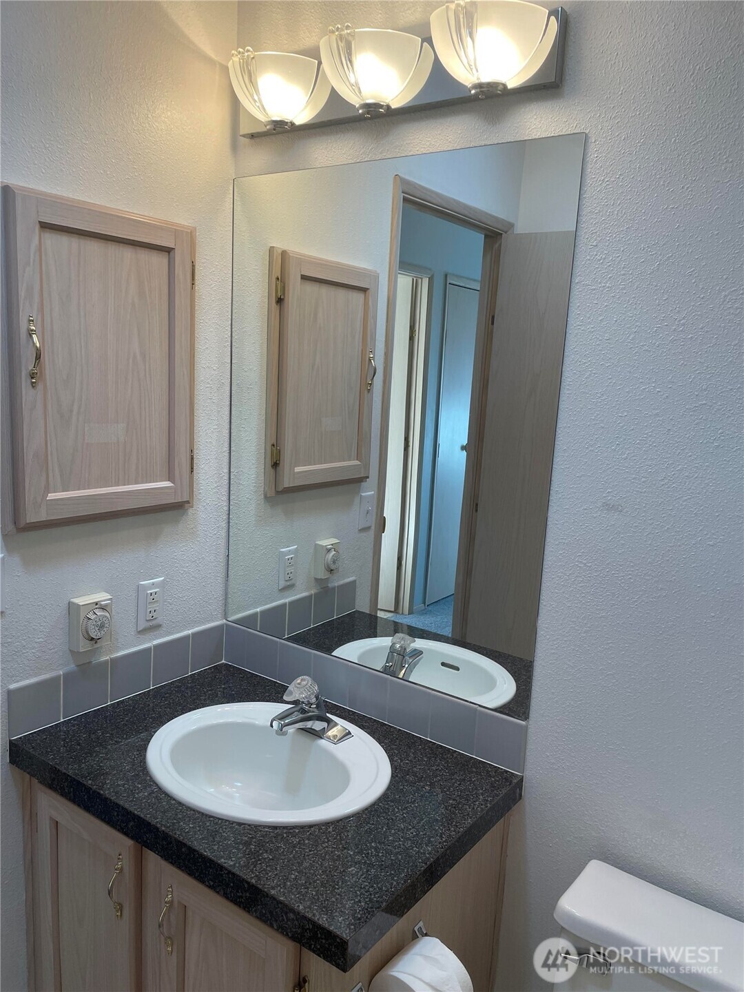 2610 E Section Street #16, Mount Vernon, WA 98274