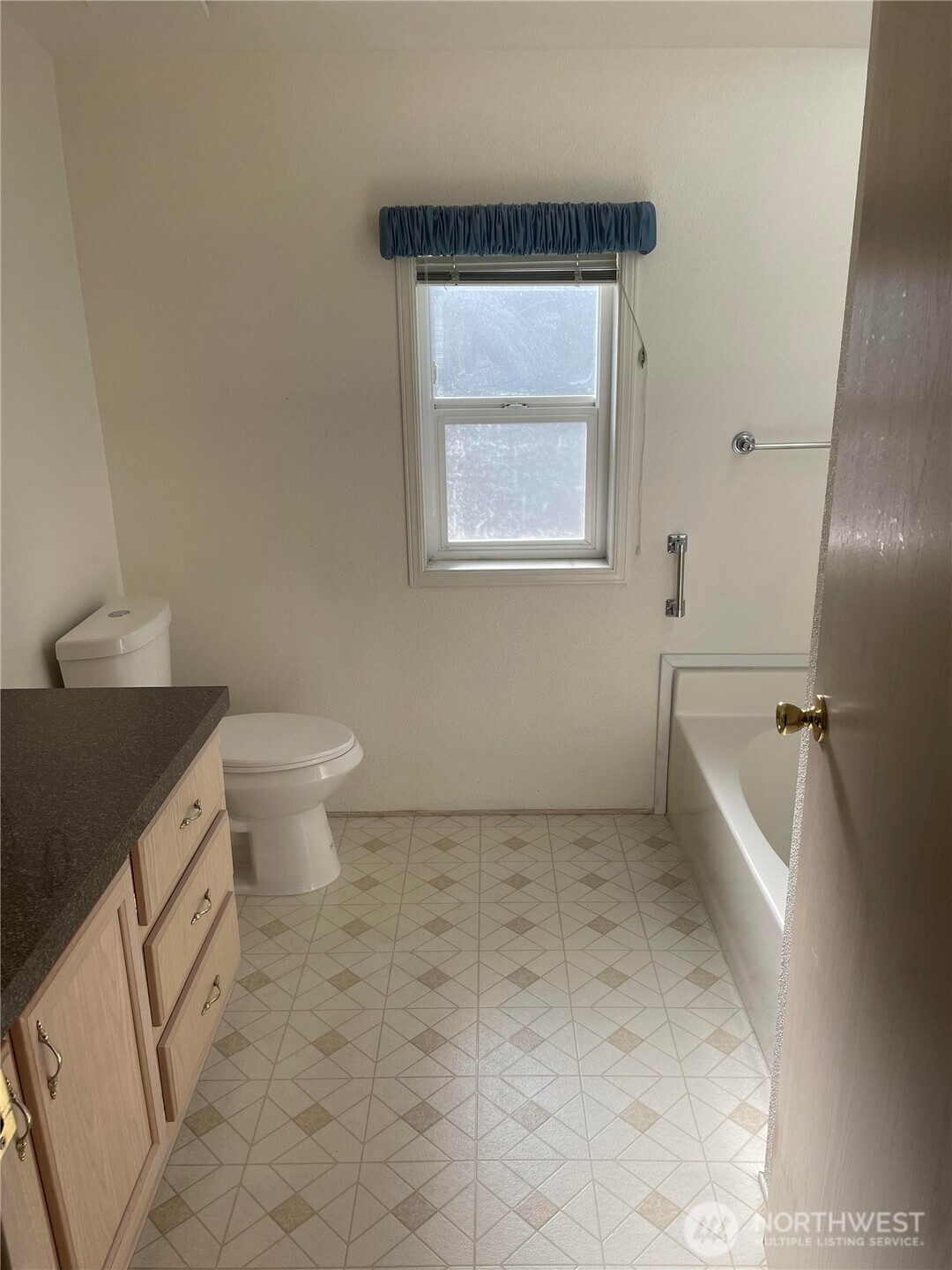 2610 E Section Street #16, Mount Vernon, WA 98274