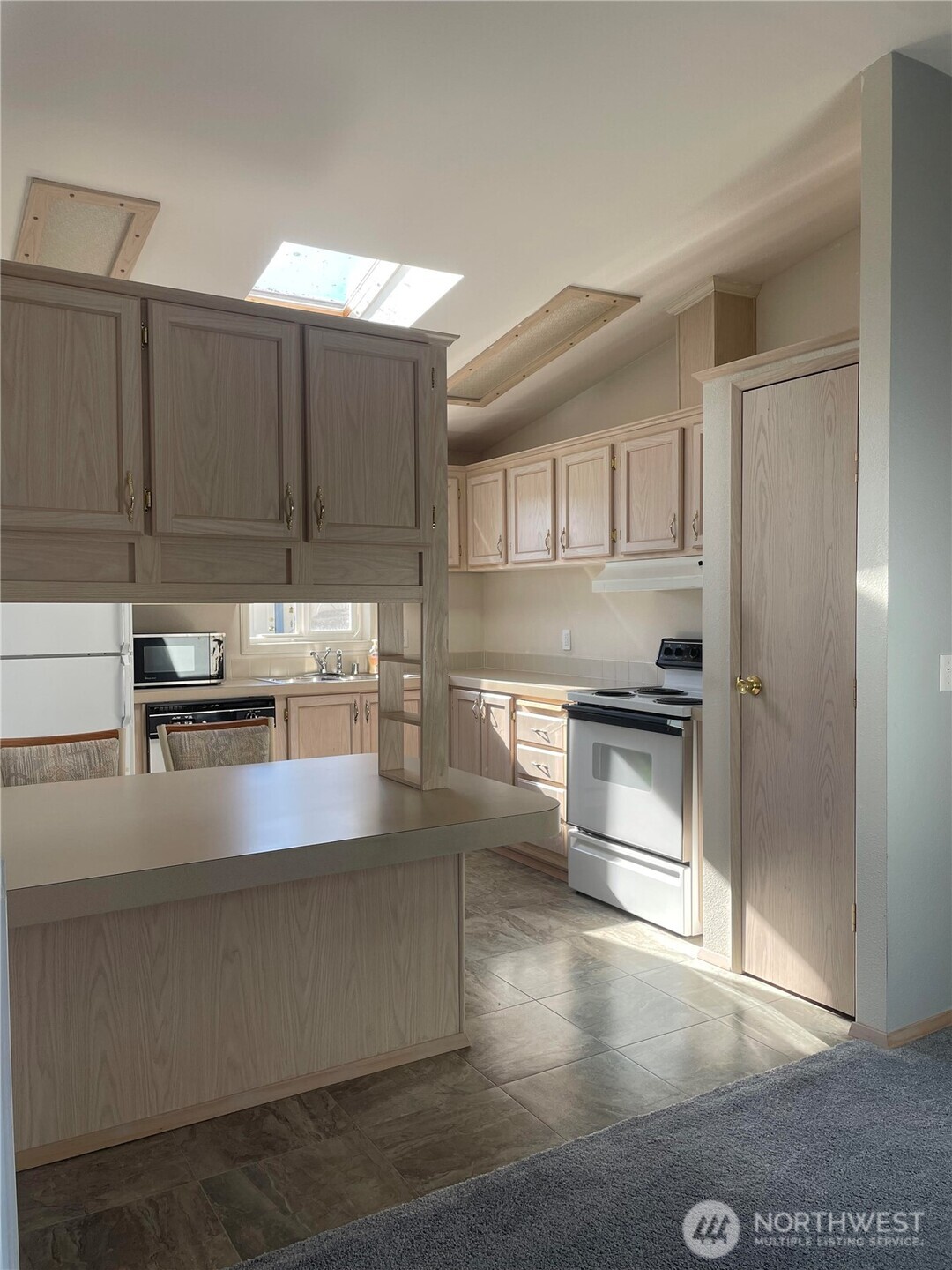 2610 E Section Street #16, Mount Vernon, WA 98274