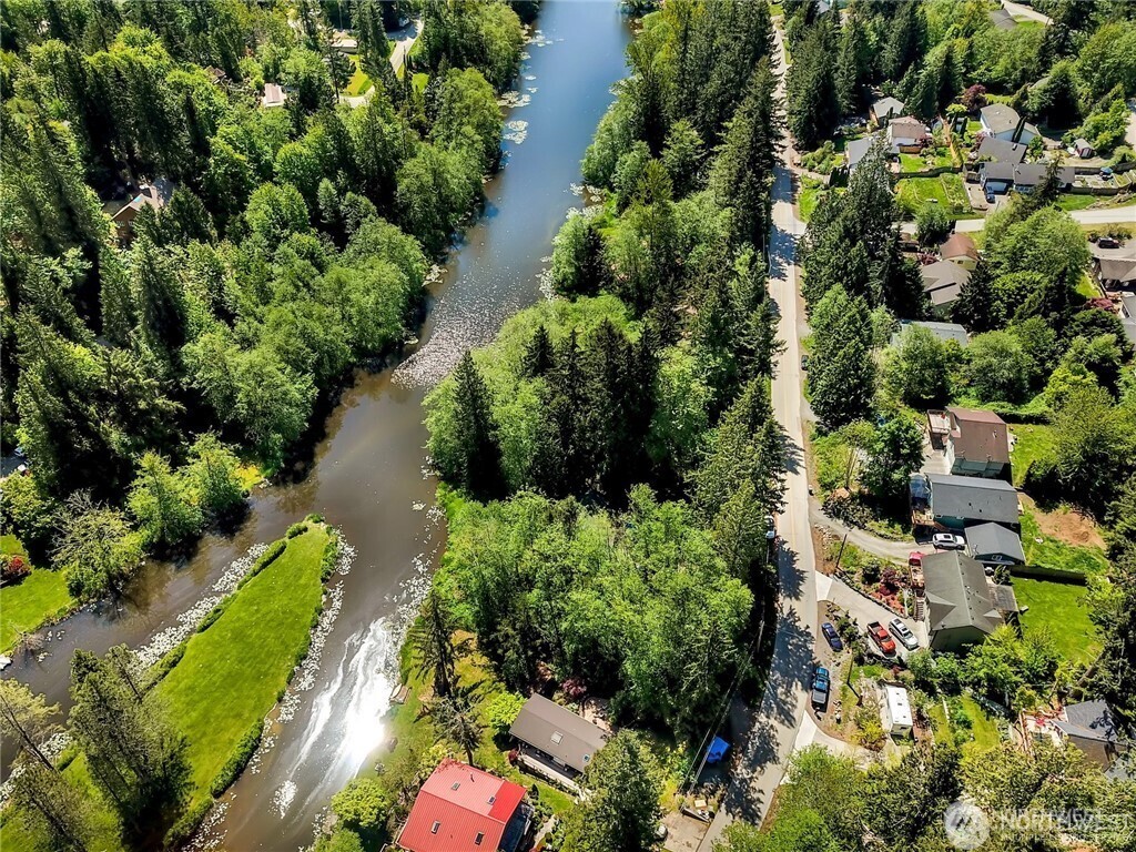 530 Rainbow Drive , Sedro Woolley, WA 98284