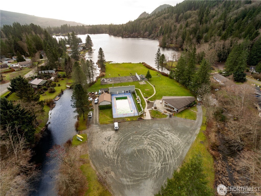 530 Rainbow Drive , Sedro Woolley, WA 98284