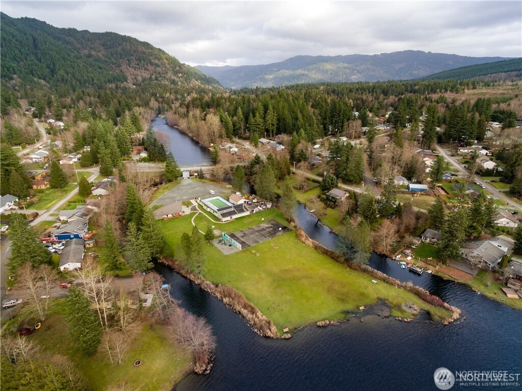 530 Rainbow Drive , Sedro Woolley, WA 98284