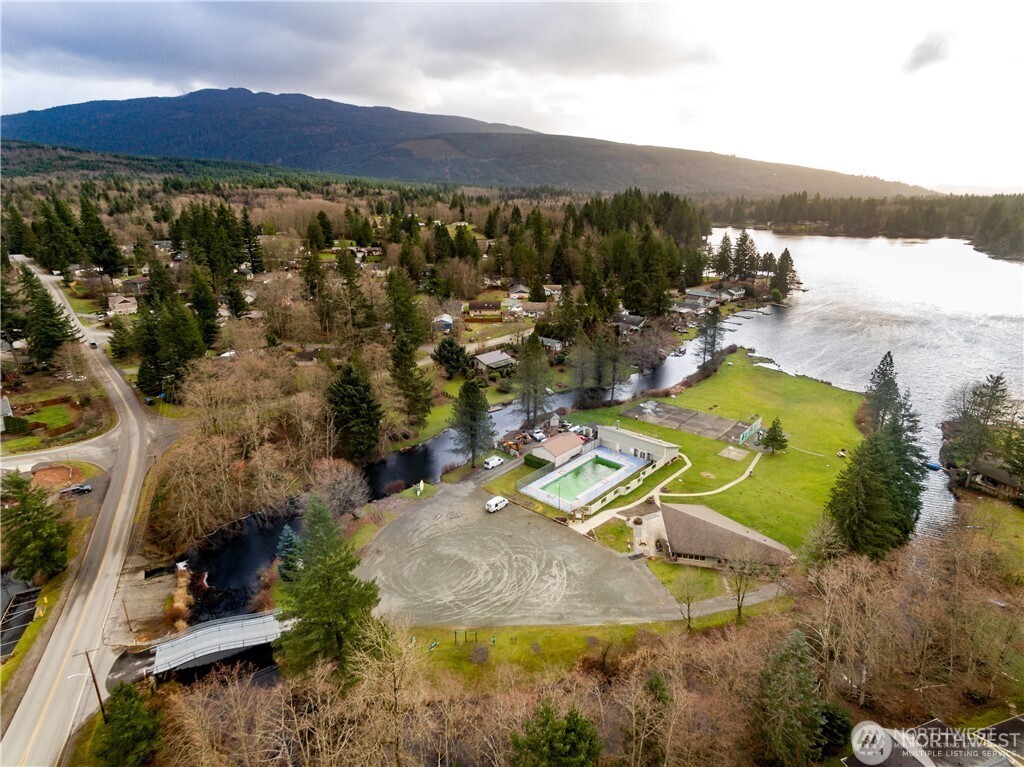 530 Rainbow Drive , Sedro Woolley, WA 98284