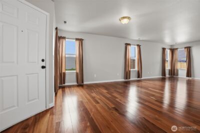 4307 Murrelet Avenue SW, Port Orchard, WA 98367 - Photo 5