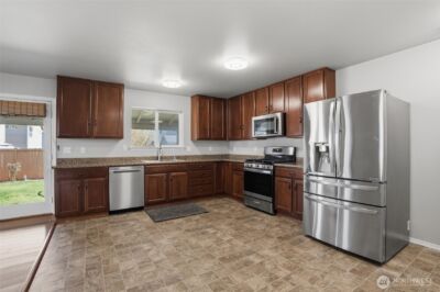 4307 Murrelet Avenue SW, Port Orchard, WA 98367 - Photo 10