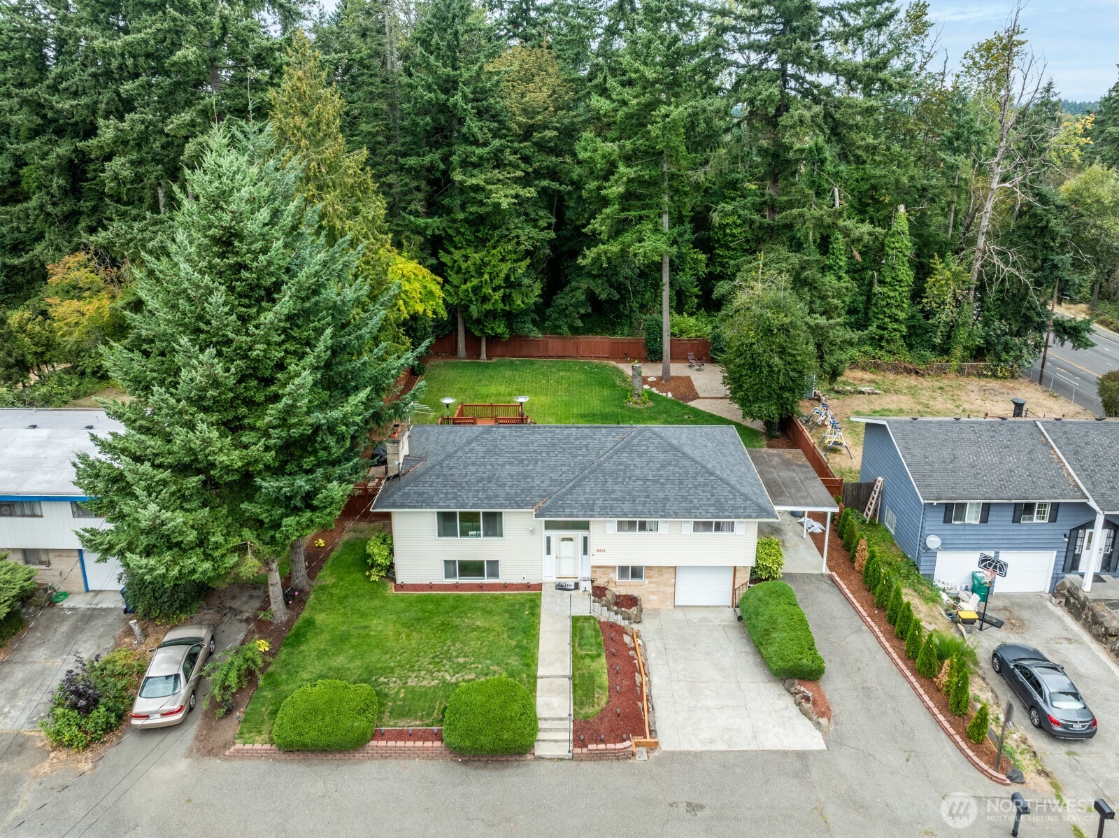 2114 SW 322nd Street , Federal Way, WA 98023