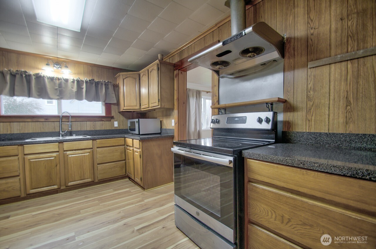 118 N Buckner Street , Centralia, WA 98531