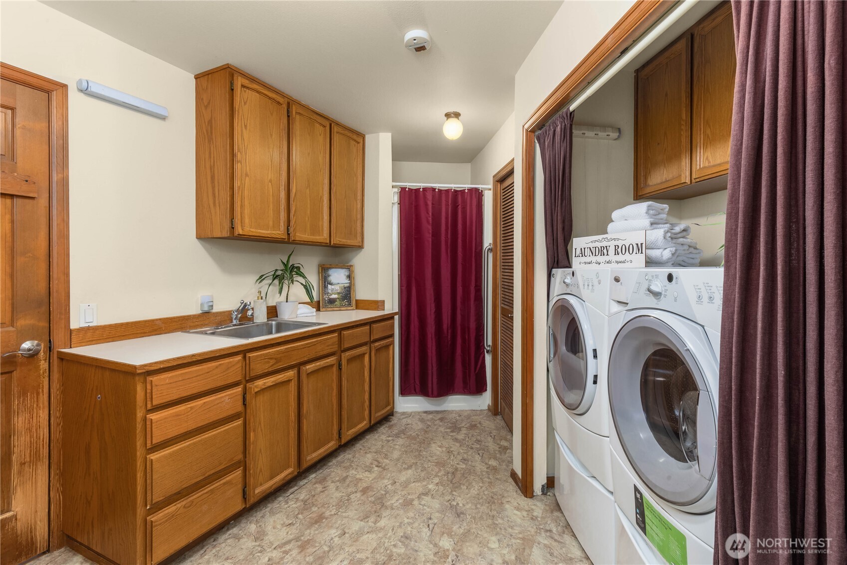 17248 NE 125th Street , Redmond, WA 98052